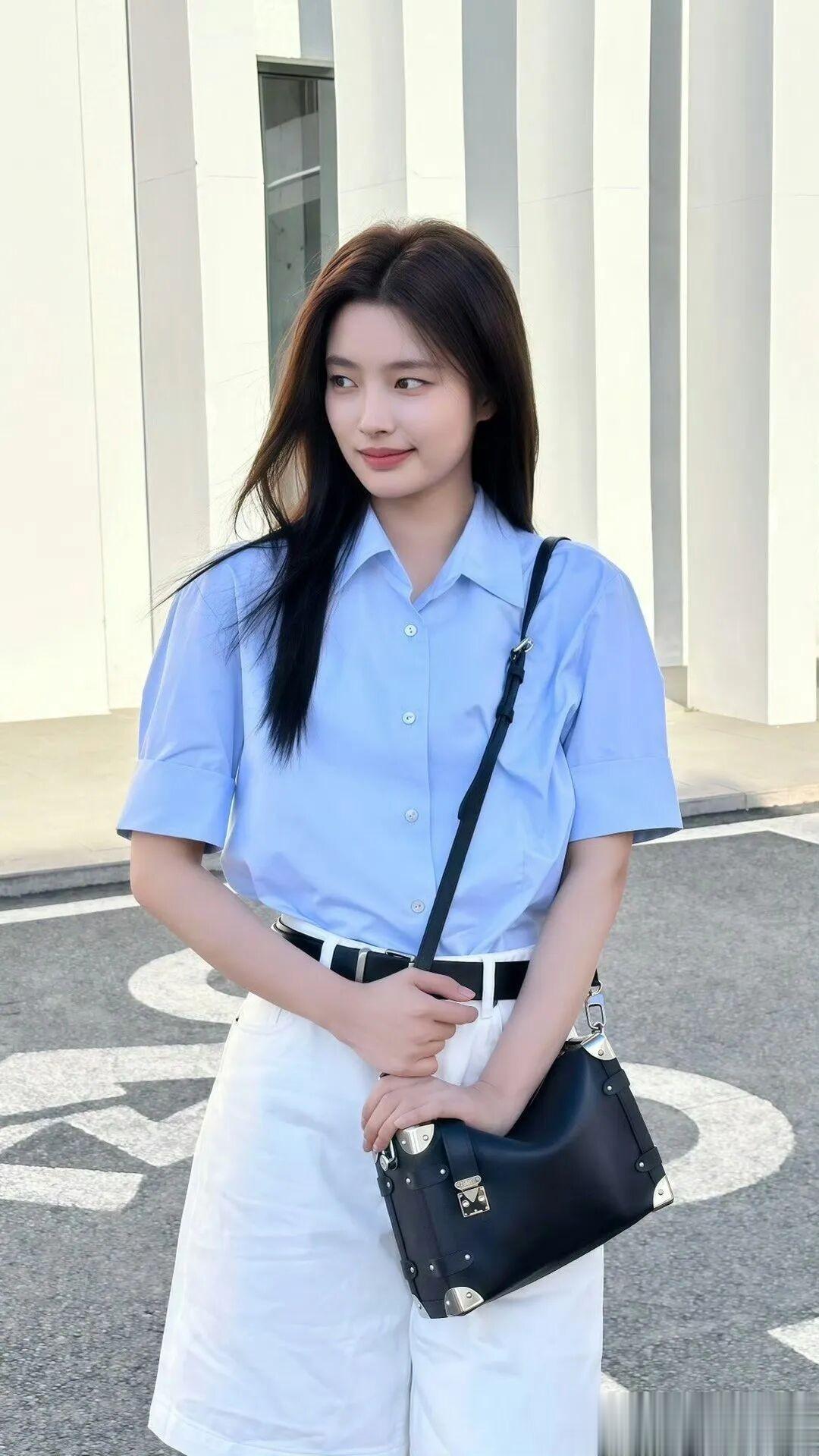 徐若晗美图分享