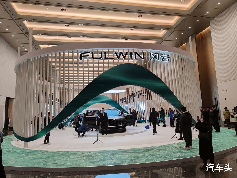 智享大六座旗舰SUV风云T11全球上市,限时抢鲜价17.99万元起!