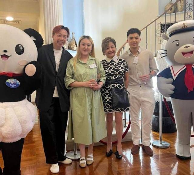 TVB“驸马”街头做慈善，曾被岳父骂是戏子，太太为其感委屈