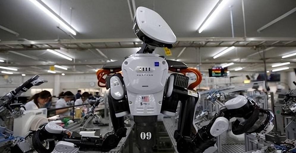 大量失業(yè)與人工智能齊頭并進，數(shù)億人飯碗如何平衡？