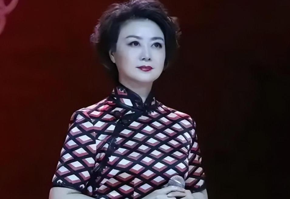 万万没想到,59岁未婚未育的李胜素,如今却意外活成了人生赢家