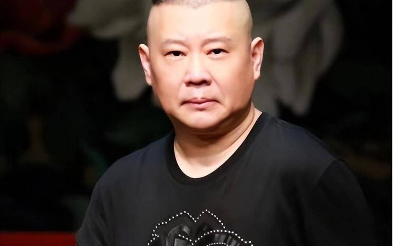 跨年相声晚会名单曝光!德云社演员集体缺席,撕碎了郭德纲的体面