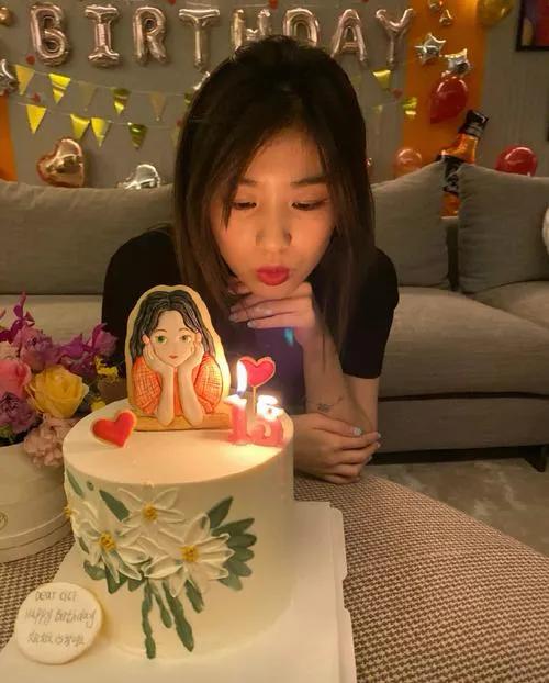 汪峰大女儿小苹果恋爱了！男友身高超190家境优渥，俩人合影养眼