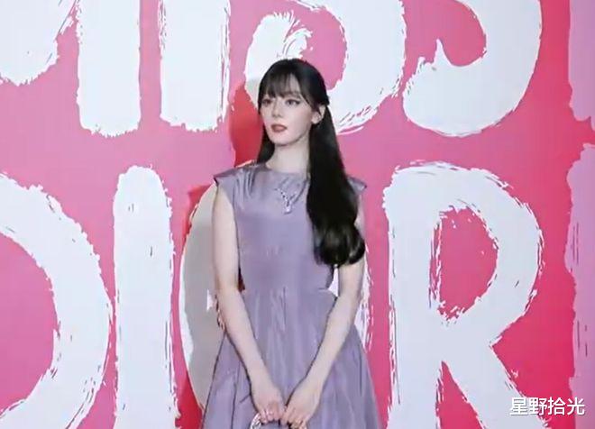 她一个飞吻,我累一天的心突然松了,写在迪丽热巴迪奥活动刷屏后