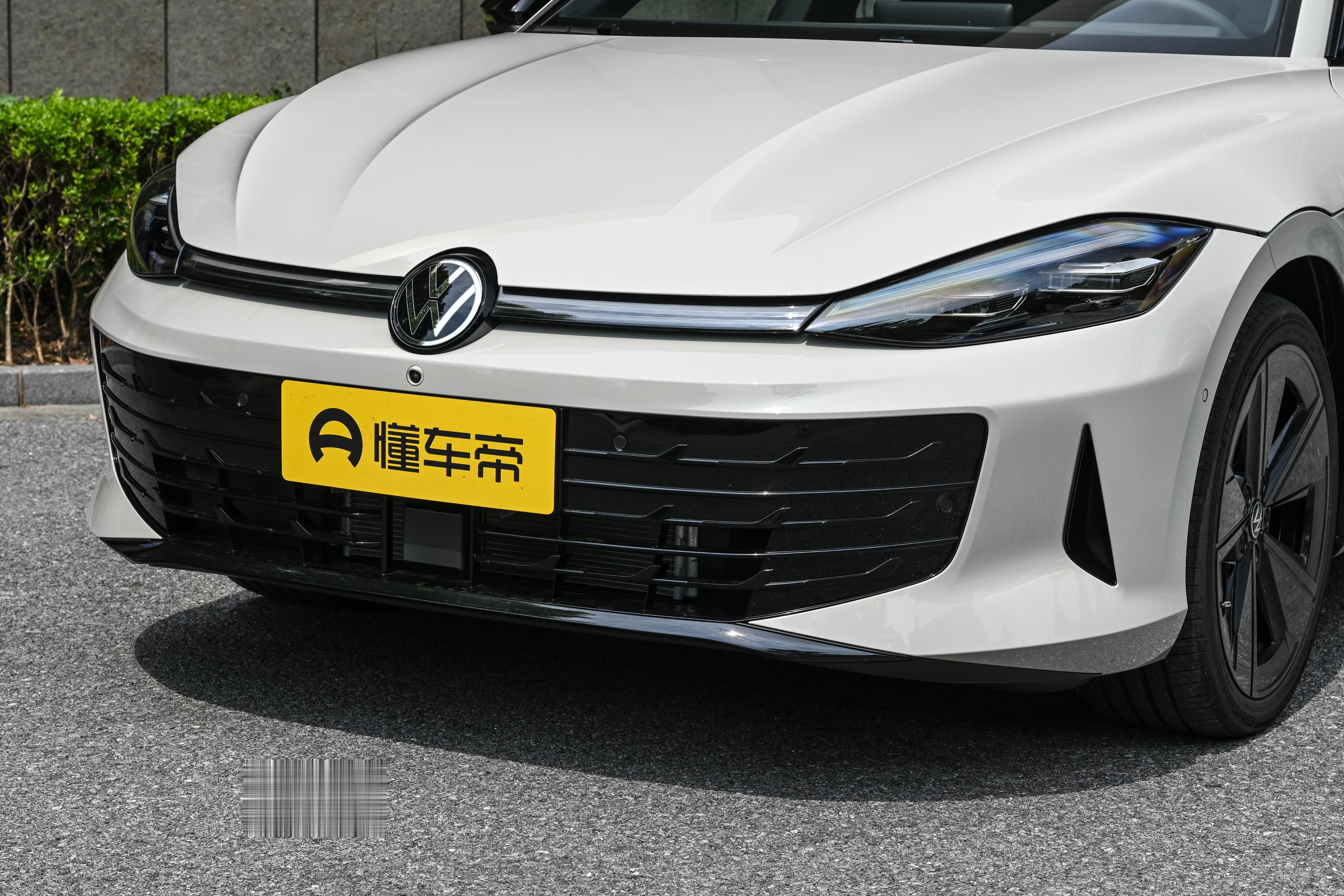 2026款大众凌渡L上市，轿跑造型+德系安全，限时价11.99万元起