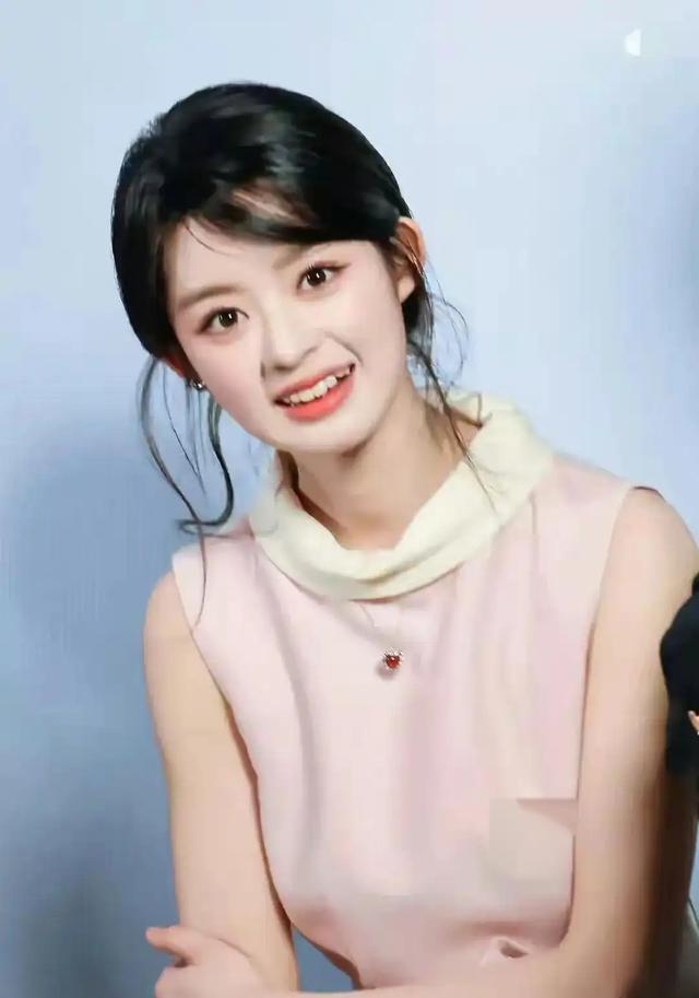 实锤了？父亲连夜变更法人代表和股东，黄杨钿甜坑爹坑出新高度