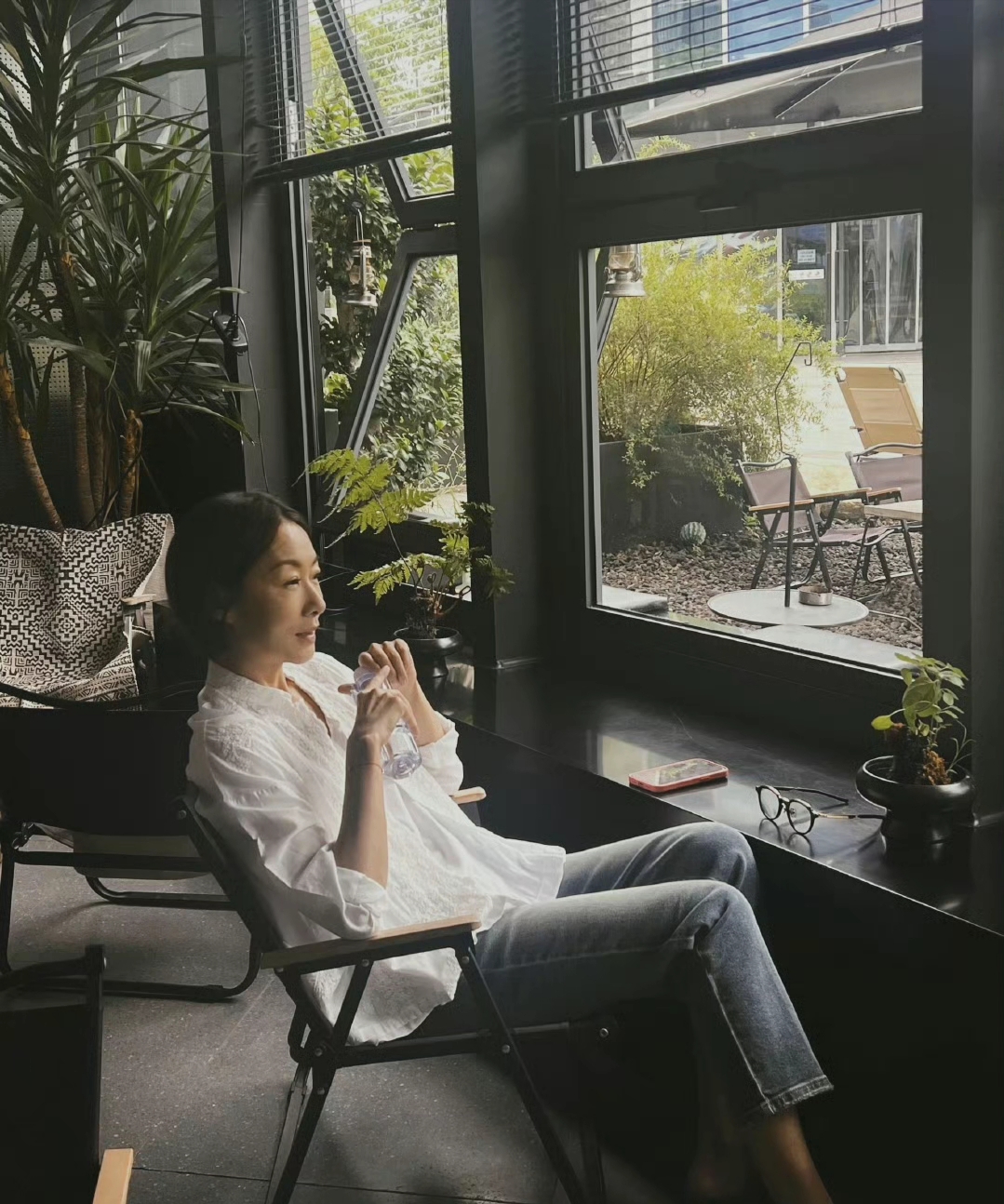 郑家榆：一场戏生一段情，谁也没留住，54岁依旧单身