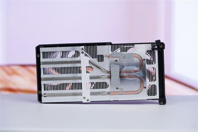 映眾RTX 5050曜夜顯卡評測：DLSS 4普及 RTX 4060可以退休了