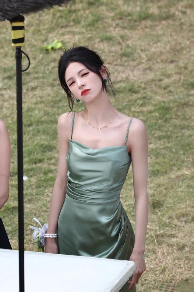 张予曦超美现场,精致脸蛋令人艳羡的身材