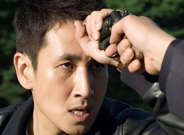 韩国影帝李善均之死:财阀千金黄荷娜裙下臣,3条人命葬送她手里