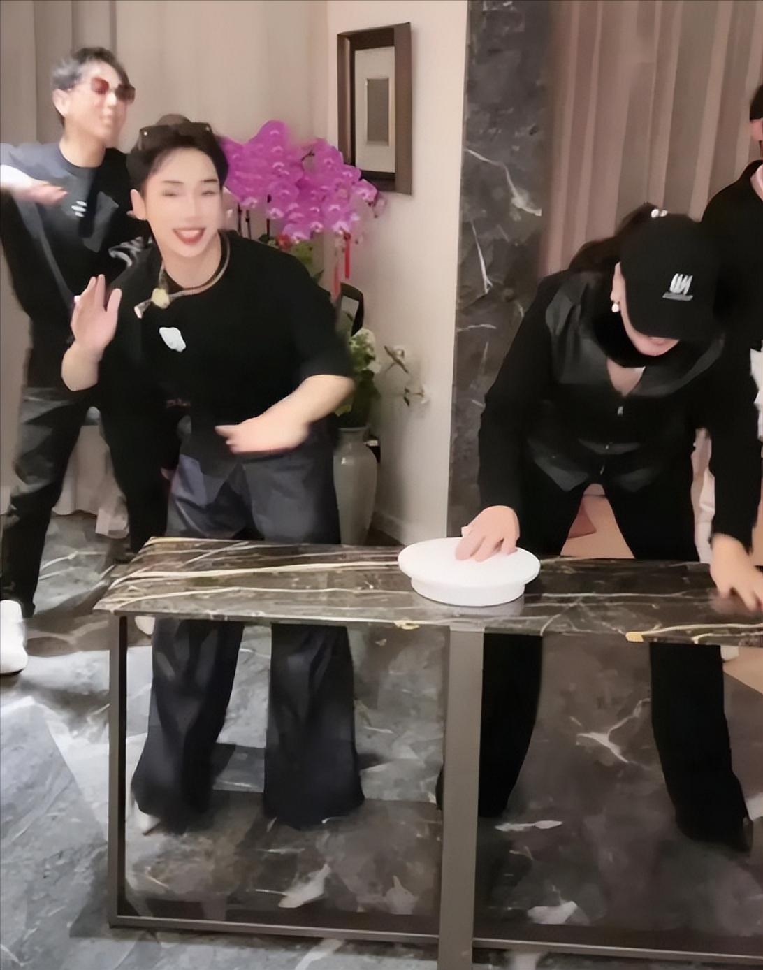 大S离世6个月,S妈具俊晔一起提告,这一次,张兰汪小菲麻烦了