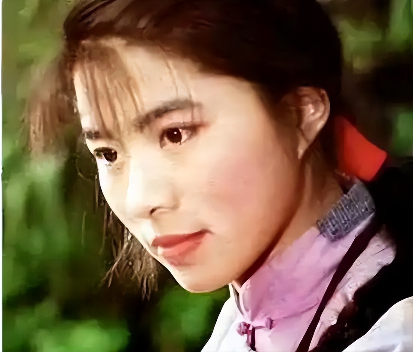 原来他是迟蓬老公,难怪66岁能出演《生万物》,有个好老公太重要