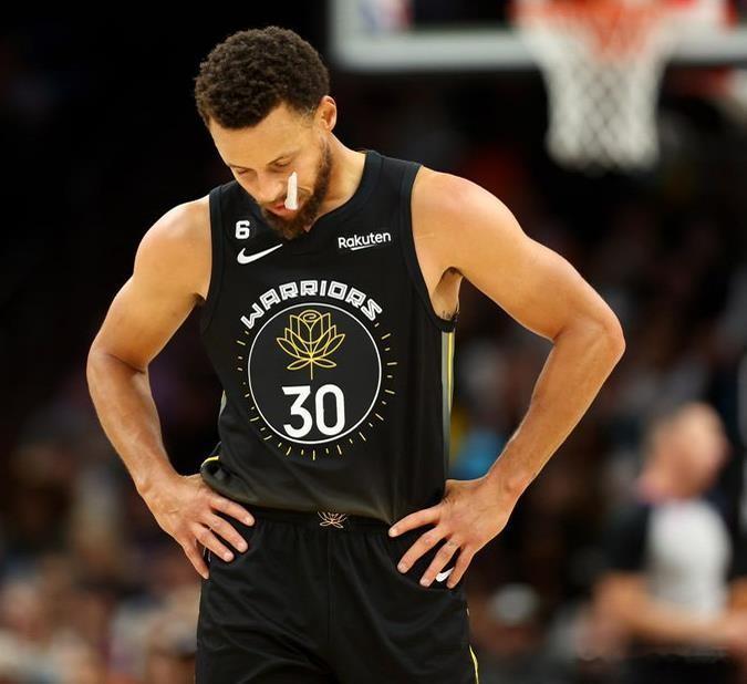 库里复出！勇士102-126惨败雷霆，看数据：有3大罪人！