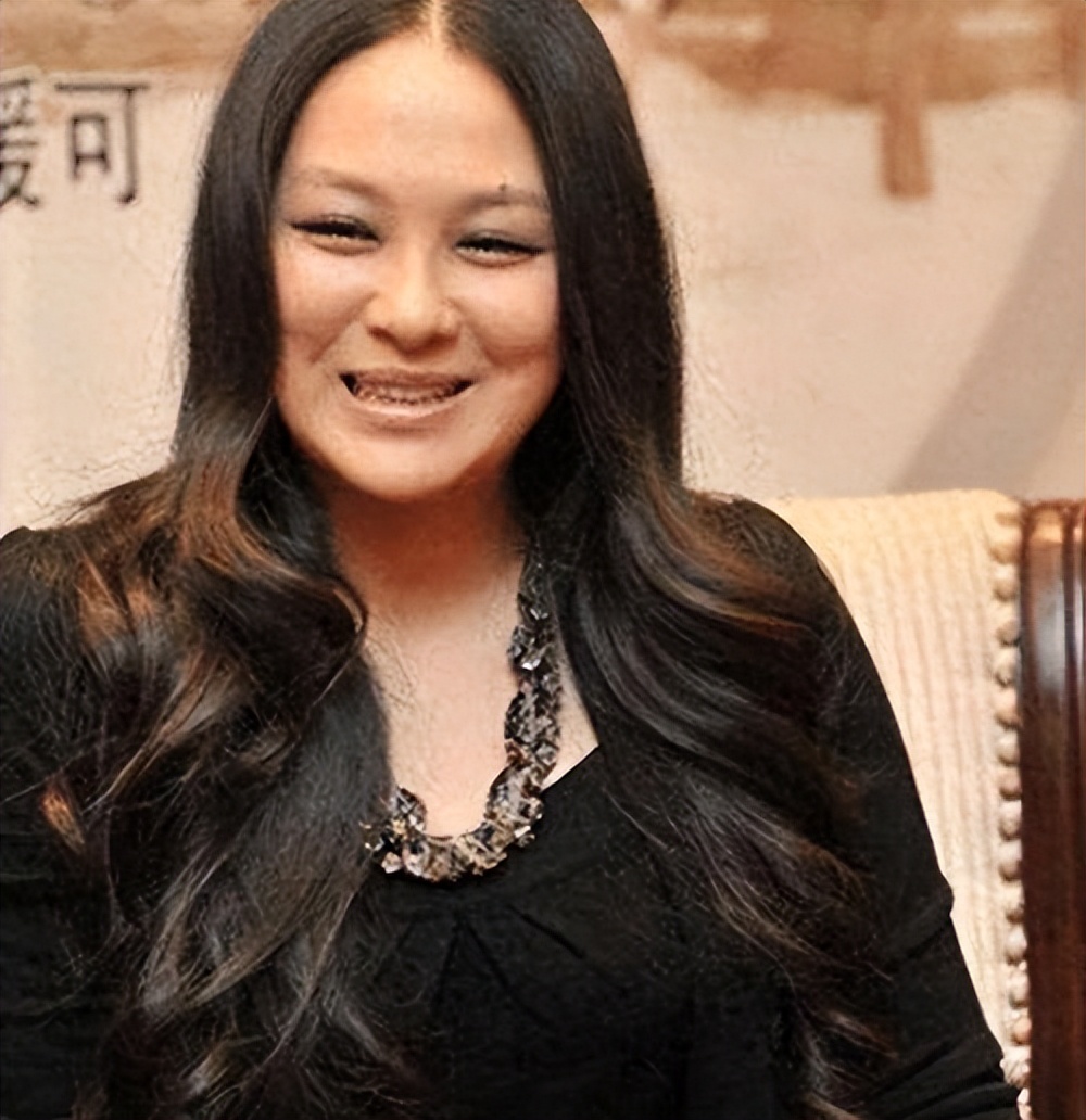 她因赵薇改名，被导演掌掴，用200万看清聂远，今49岁胖到认不出