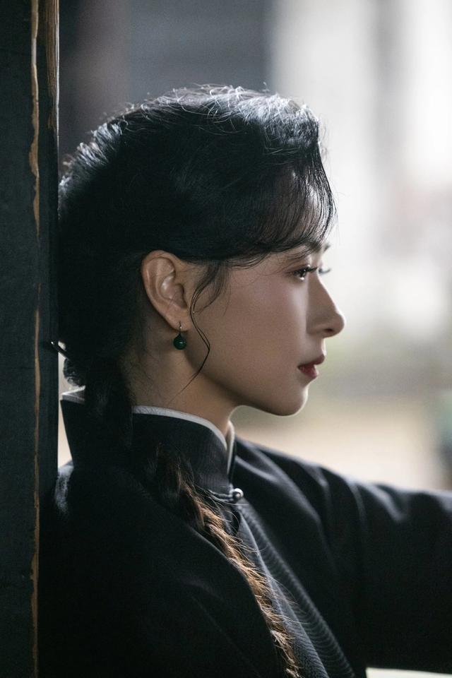 万茜女师傅妆造，一代宗师的气质