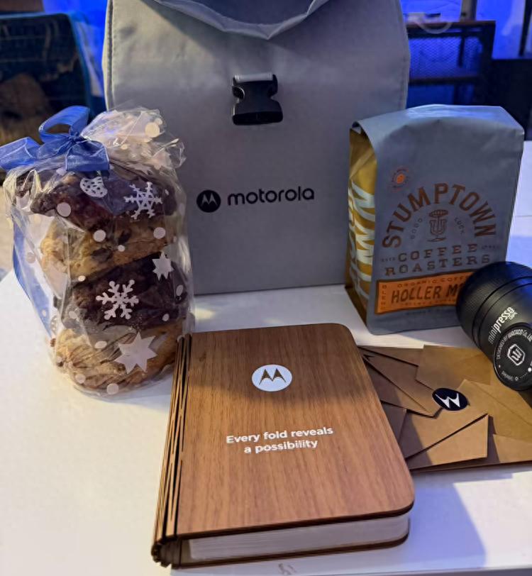 聯想moto要出大折疊了？有望CES 2026上發布，價格或夠親民