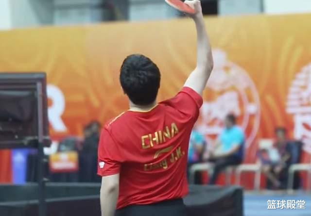 梁靖崑3-1阿拉米扬！第二局逆转后拿捏对手！助男团1-1追平伊朗！