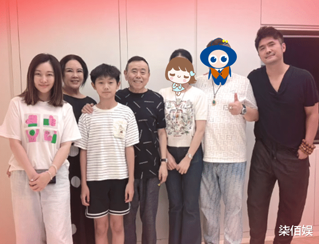 潘长江办家宴,富豪女婿露面183个头好年轻,可惜外孙身高没随爸