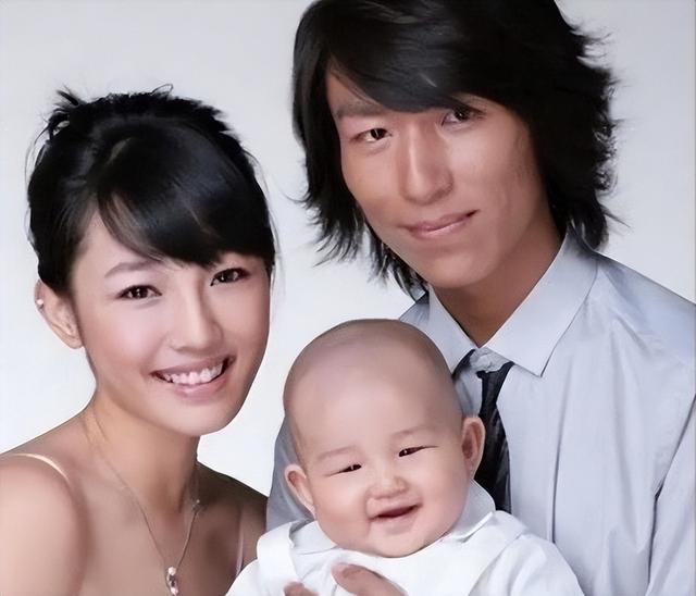 陈羽凡：低调生活7年，50岁胖到认不出，17岁儿子身高1米8很帅气