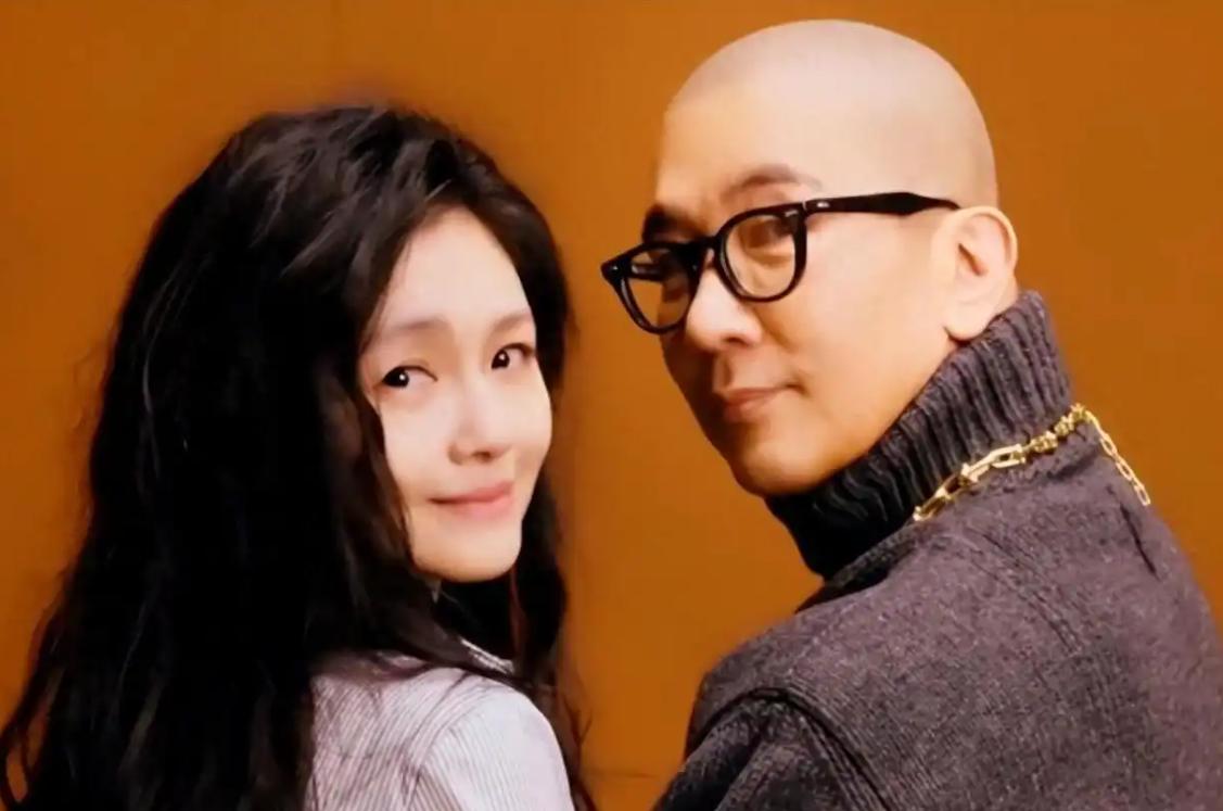 没想到大S去世六个月,56岁具俊晔竟会因3个动作,实现口碑暴增