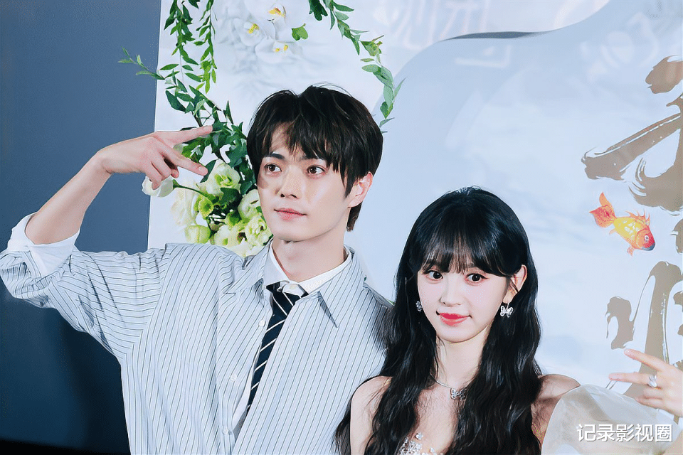 许凯事件再次升级!许荔莎曝光合照和聊天记录,还牵扯出谭松韵