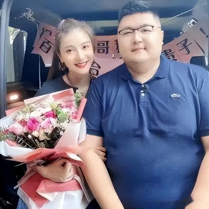 猴哥官宣离婚不到48小时，令人恶心的一幕上演，黄晓明也被牵连