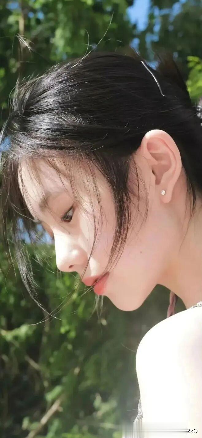 刘浩存壁纸分享