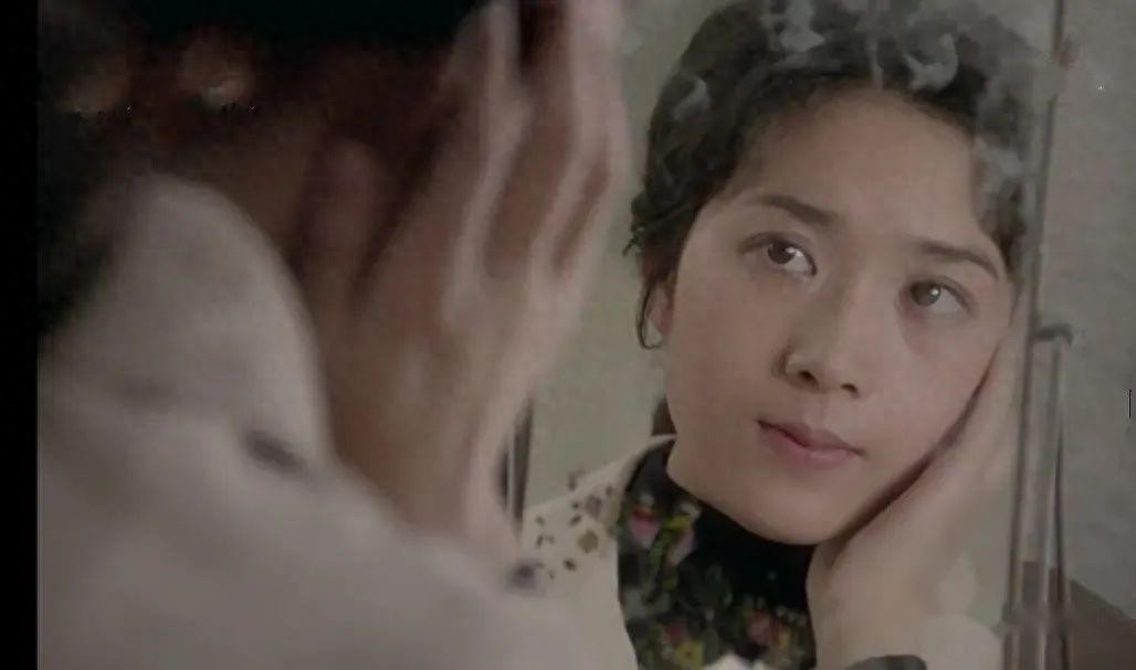 39年后，再看因流氓案“逃往”美国的龚雪，郭德纲说的话终于应验