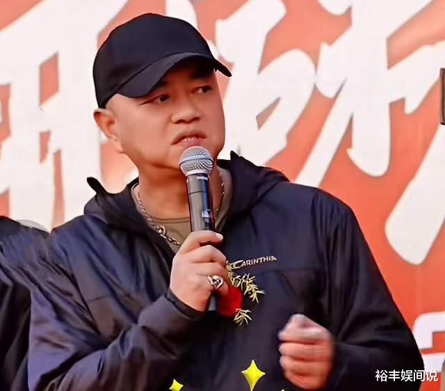 排面拉满！网红利哥成立新公司，赵大牛占C位，本山副总裁也来了