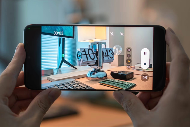 顶配规格跌至2549元，4320HZ+50倍变焦+巨犀玻璃，荣耀旗舰清仓了