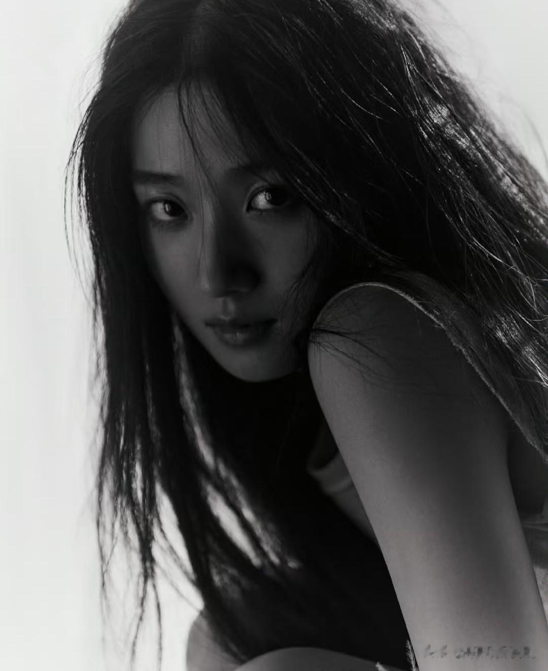 32位女明星的黑白质感大片,个顶个的漂亮,谁是你心目中的No.1?