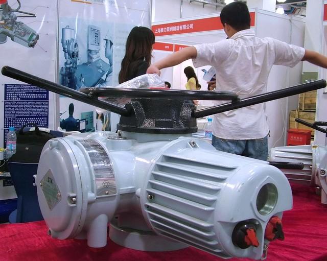 人形机器人:万向钱潮、四川金顶、奋达科技、大洋电机,谁是老大