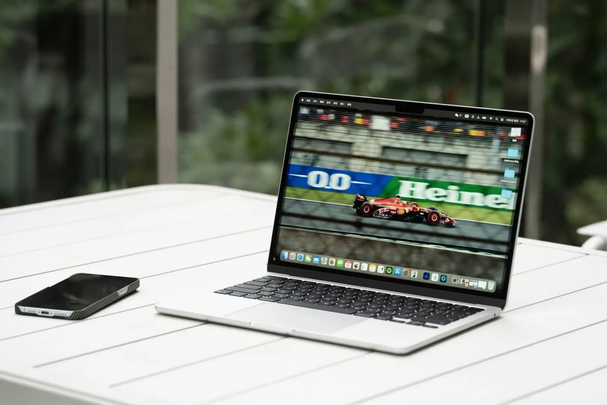 学生党首选!苹果MacBook Air 13英寸中配版双重优惠后6999元