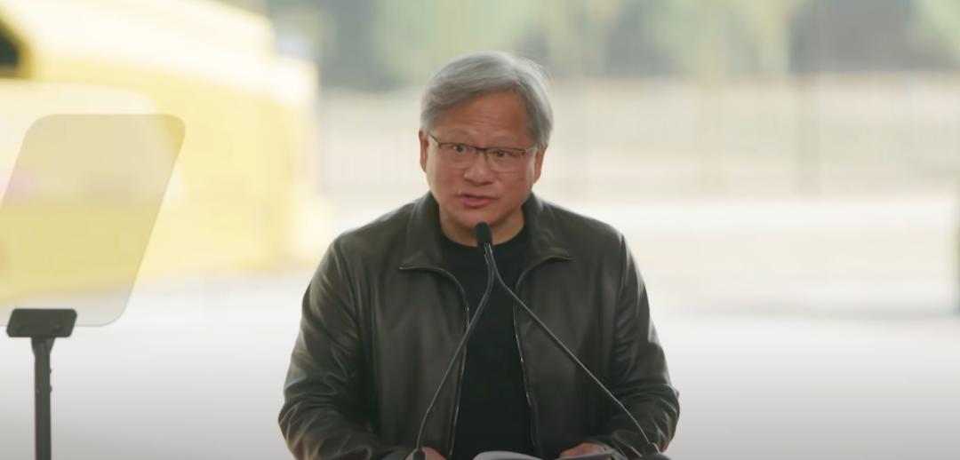 英偉達與臺積電合作，首片美國本土制造Blackwell芯片晶圓亮相