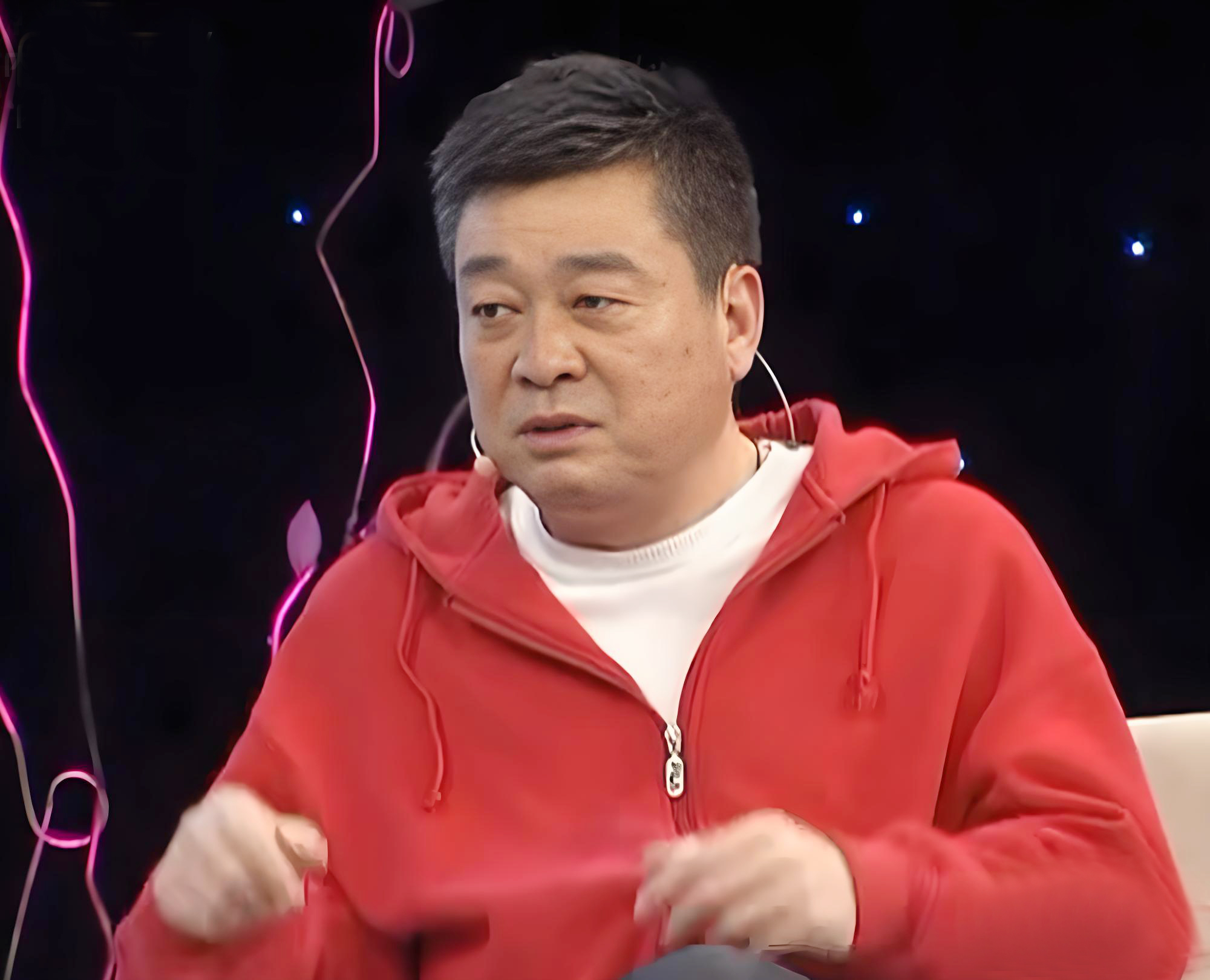 他出身京剧世家,是金鹰奖“视帝”,离婚又再婚,也是绝世好继父