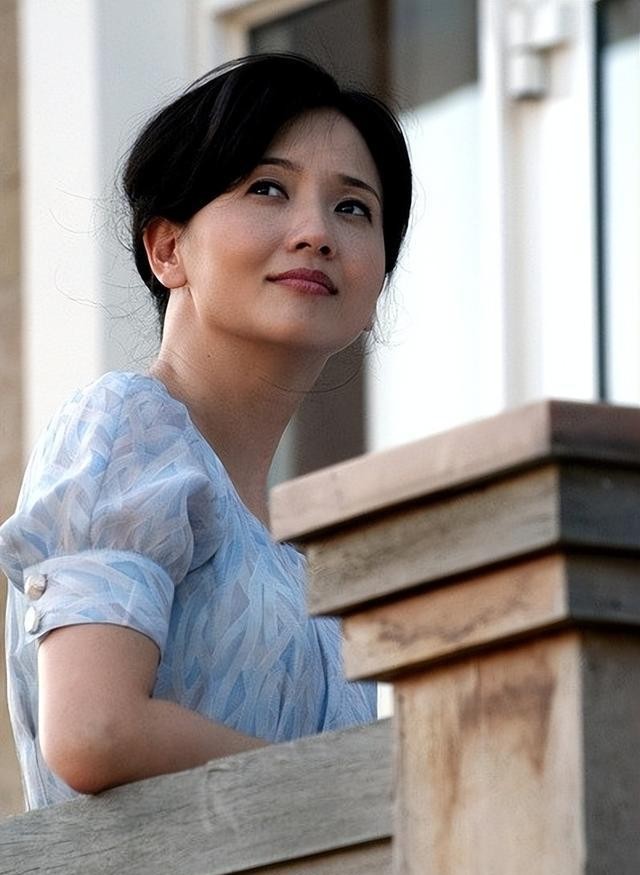 何晴去世后，多年好友陶慧敏悼念却被骂，和她前夫关系不一般