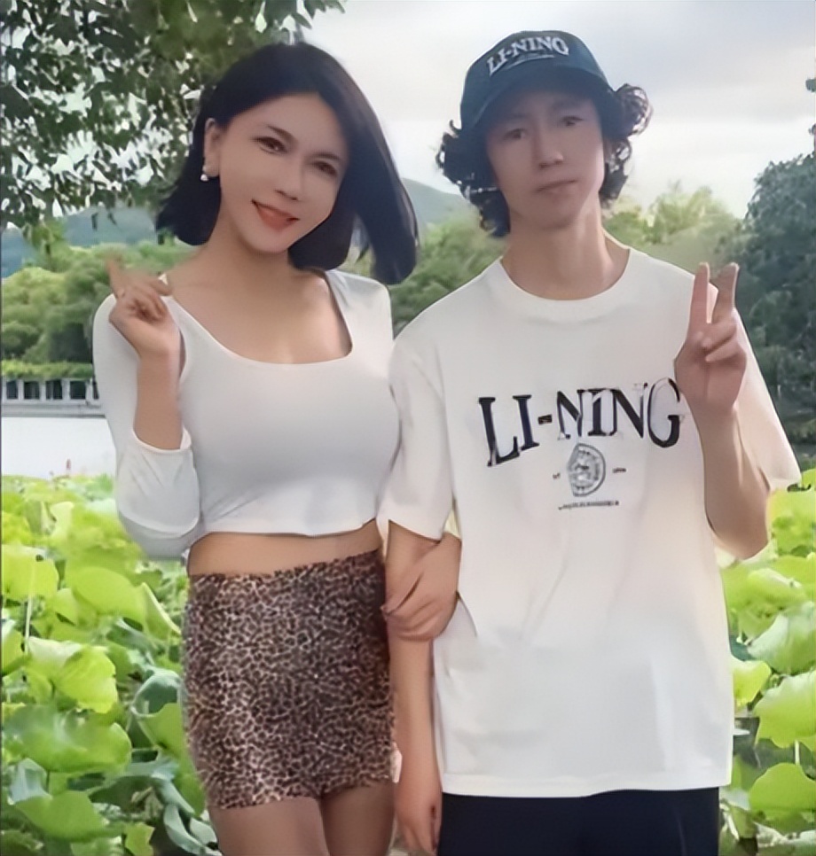 精神病风波后，庞麦郎被传将与龚玥菲完婚，背后原因被知情人揭开