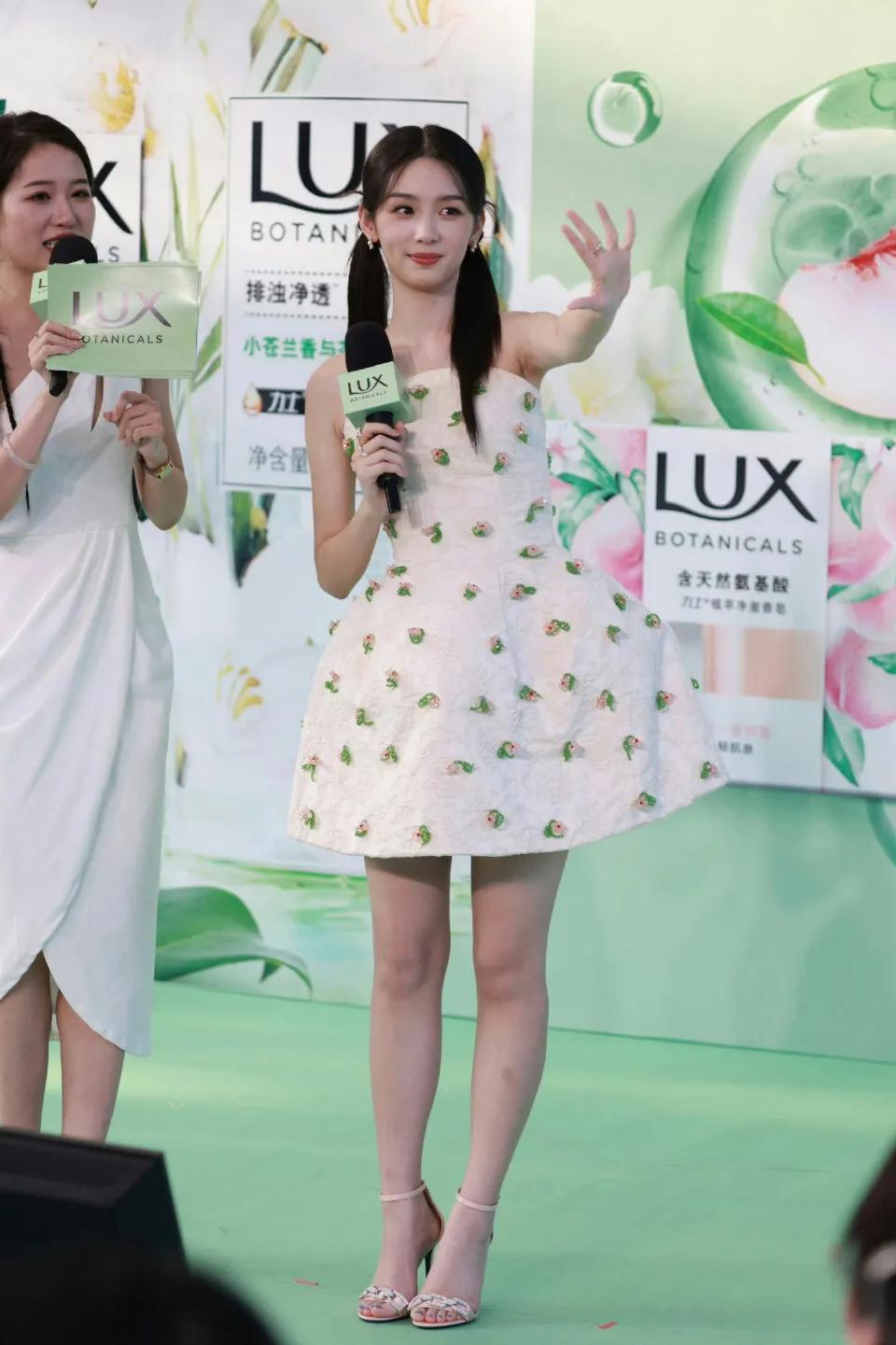 周也生图好漂亮 ???