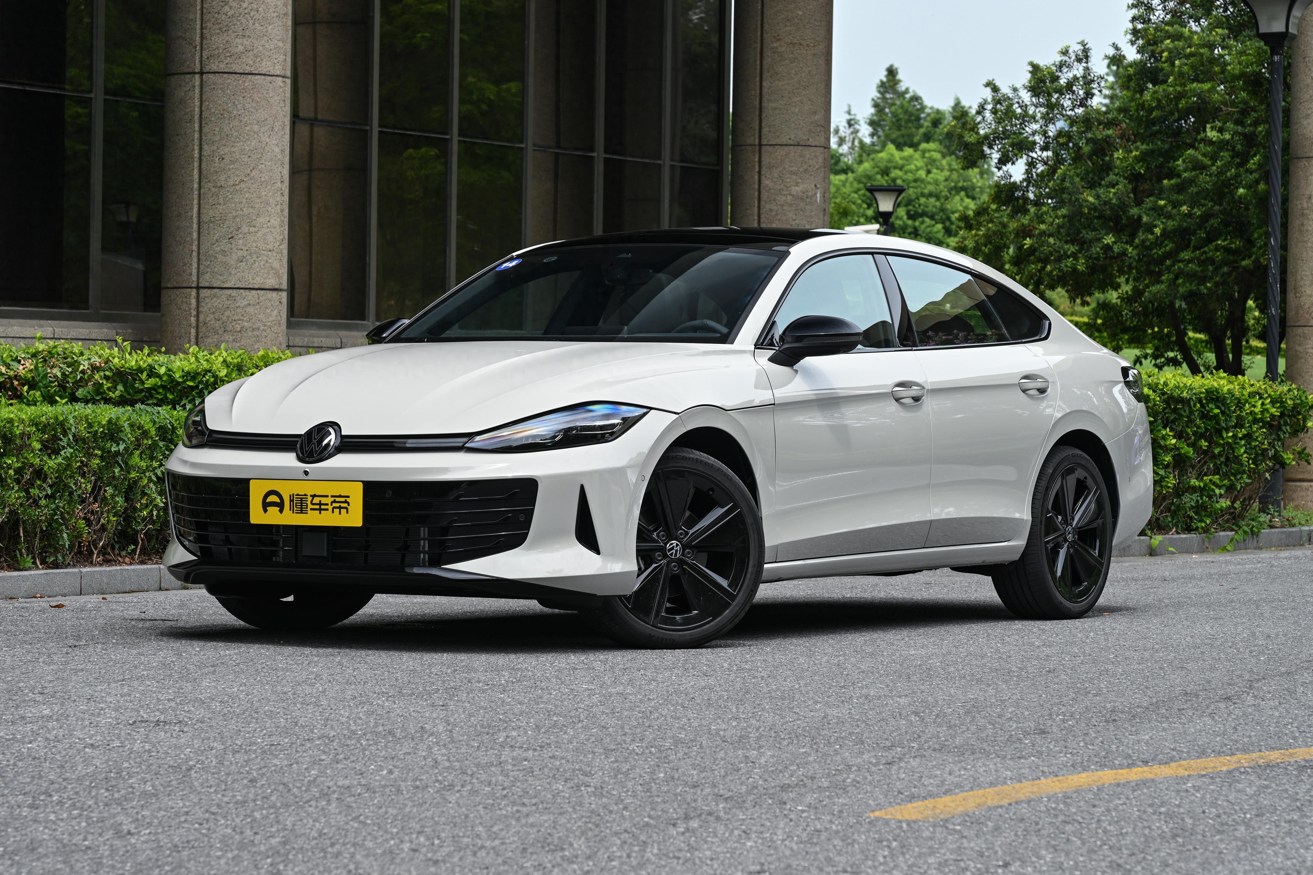 2026款大众凌渡L上市，轿跑造型+德系安全，限时价11.99万元起