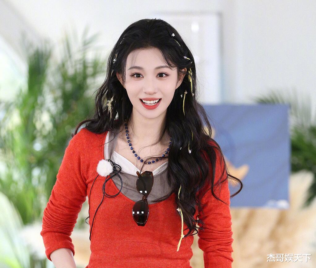 白鹿的“嘴”，让《奔跑吧天路篇》开播封神