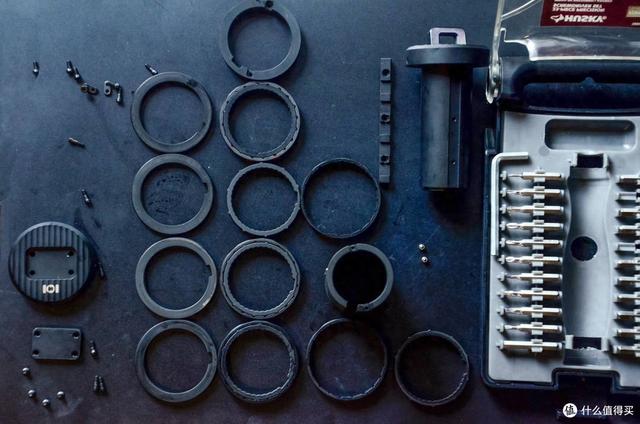 为了一探究竟,全拆散了,3000多块的密码筒我是服气的