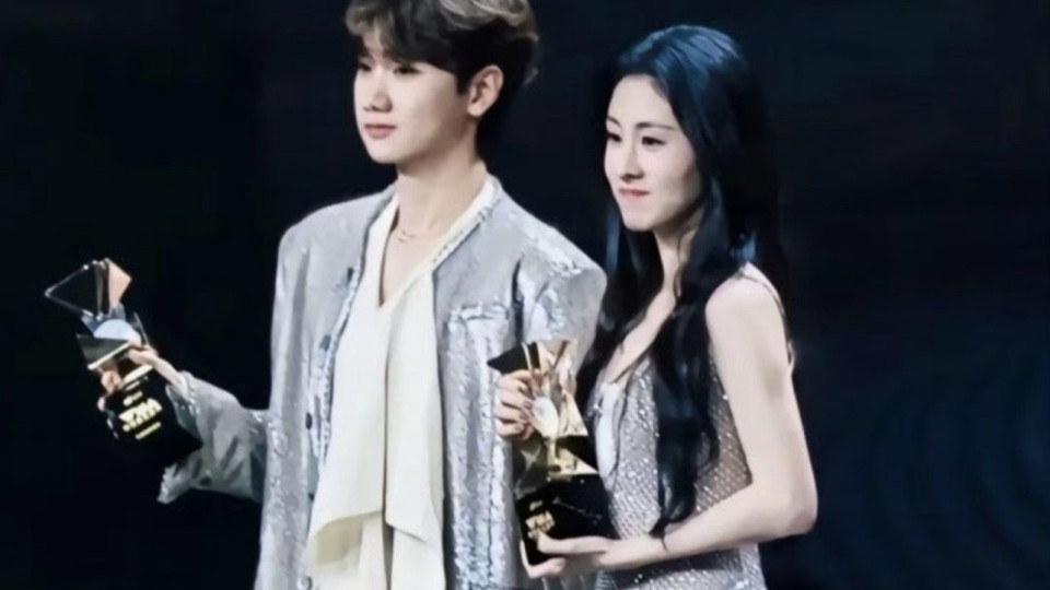 张碧晨有三首歌都是汪苏泷作词作曲，网友：另外两首也要收回吗？