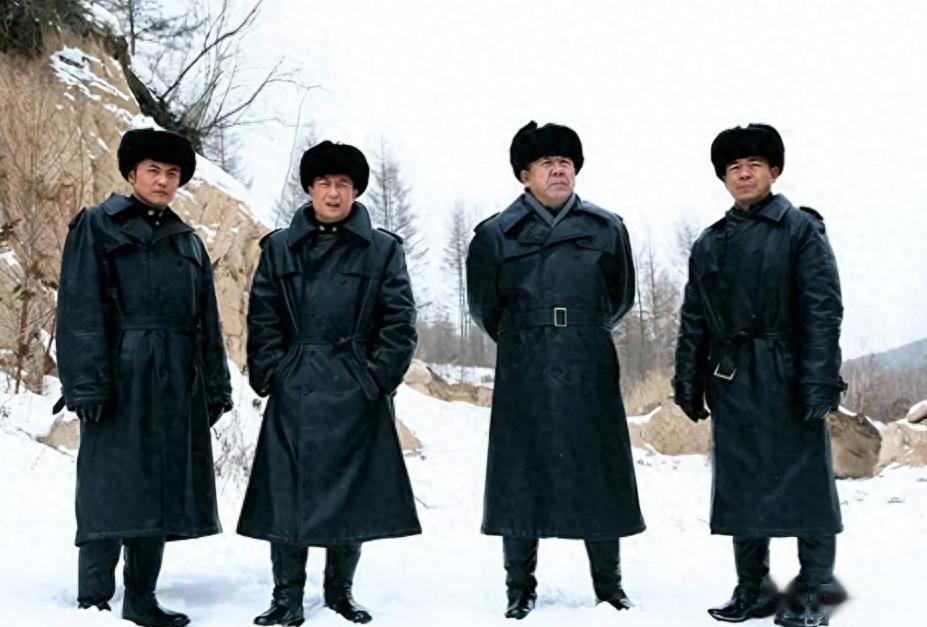 同样是演特务科高科长,将程煜跟倪大红放一起,两者差距一目了然