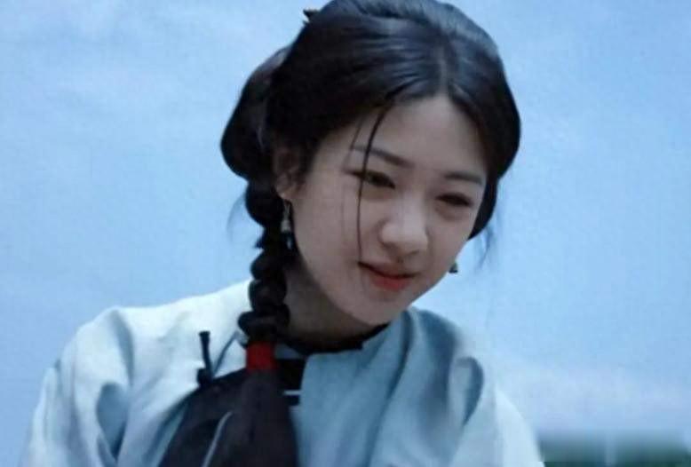 收手吧资本家的丑孩子：资源堆成山，演技原地走，观众不买账