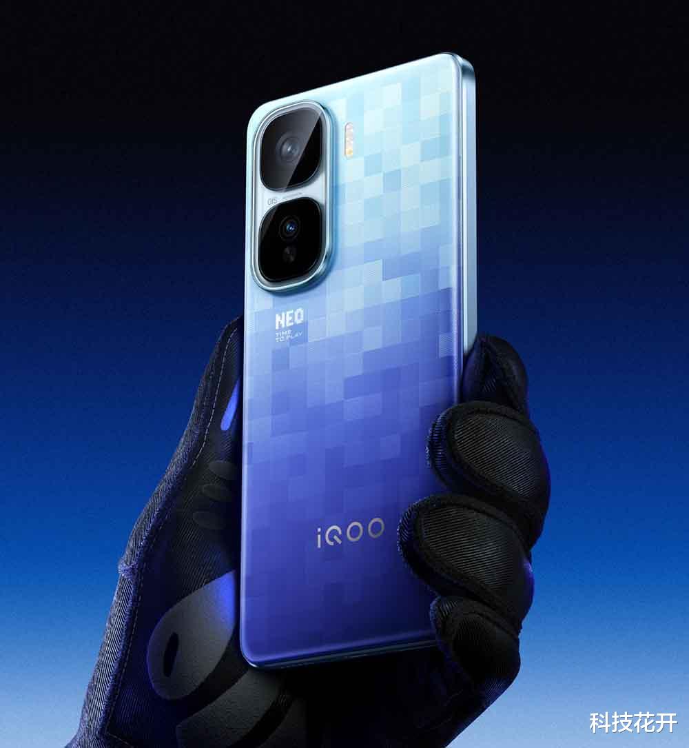 驍龍8至尊版旗艦新低價，2K屏+512GB僅2999，要掀桌子了