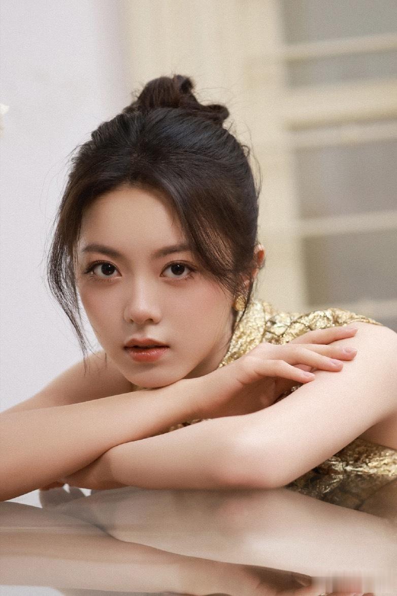 赵今麦。看美女,心情好