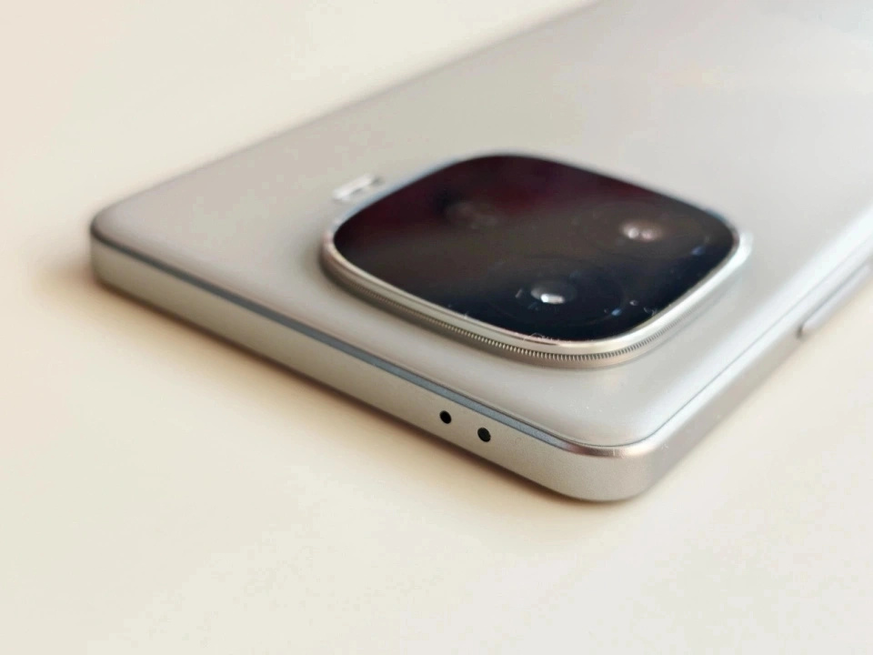 iQOO旗艦新卷王，6400mAh+OIS光學防抖，國補后可以“閉眼買”