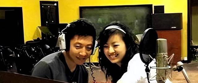 她和撒贝宁同居多年,却转身投入富家怀抱,如今两人境况天差地别