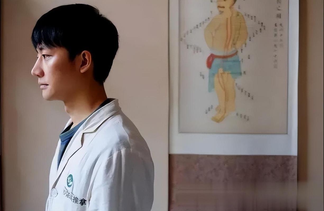 分手13年，40岁黄轩高调官宣喜讯，早已成为李倩高攀不起的存在