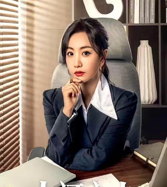 想知道天然美有多高级？看看《大河之水》里的杨蓉。